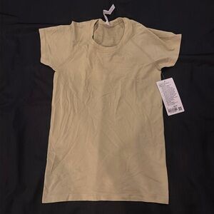Lululemon Swiftly Tech Short Sleeve
